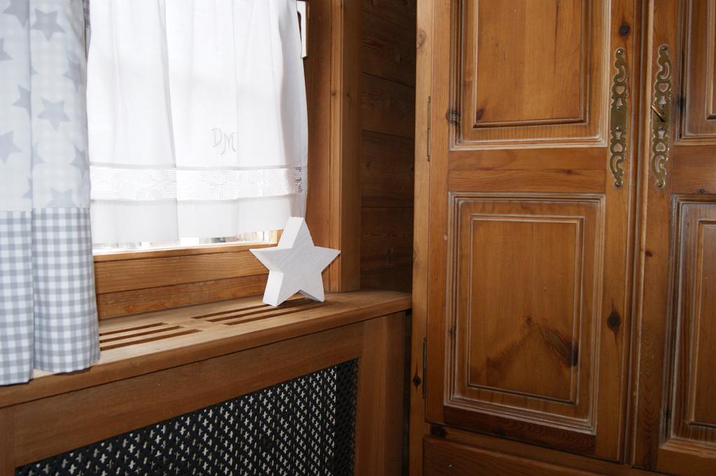 Hotel Arturo Celerina/Schlarigna Екстериор снимка