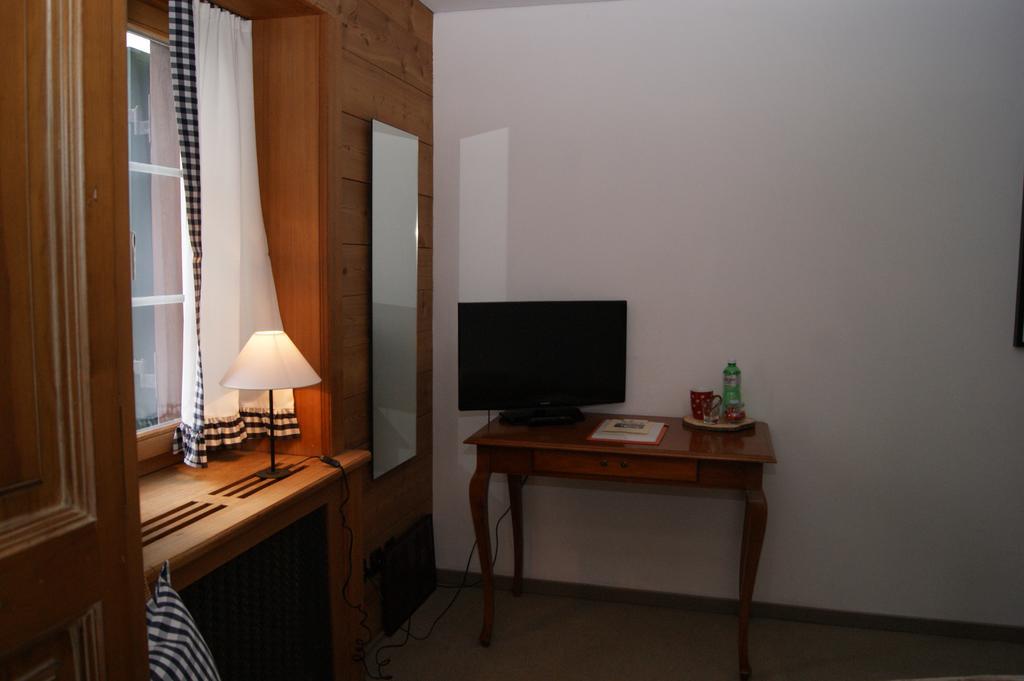 Hotel Arturo Celerina/Schlarigna Екстериор снимка