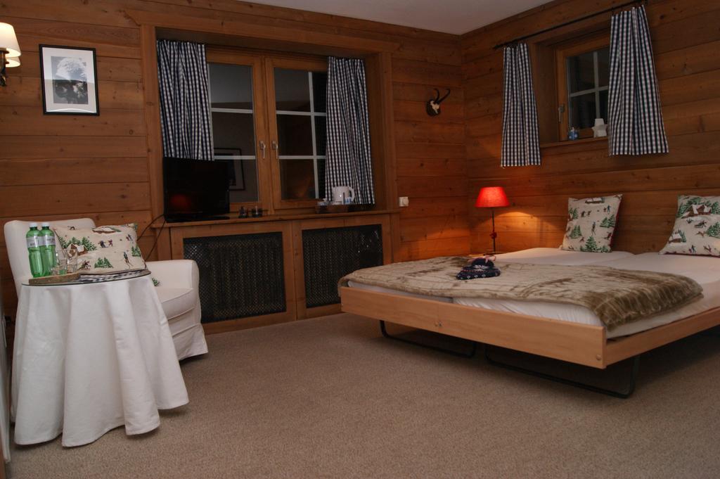 Hotel Arturo Celerina/Schlarigna Екстериор снимка
