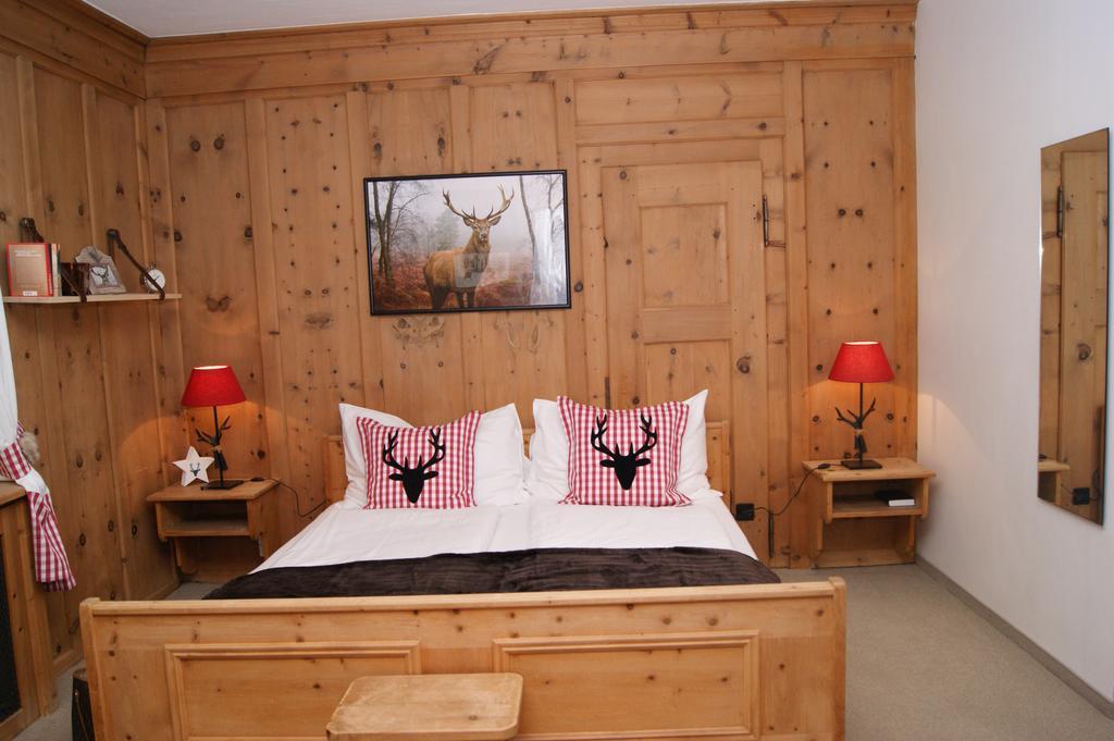 Hotel Arturo Celerina/Schlarigna Екстериор снимка
